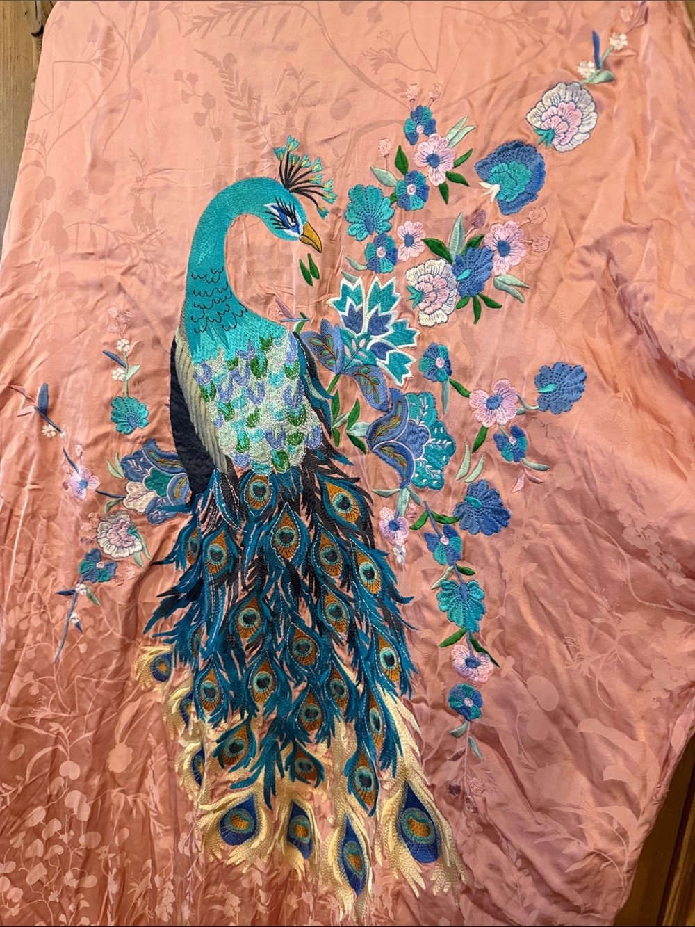 Spell Peacock Embroidered Robe - Picture 9 of 9